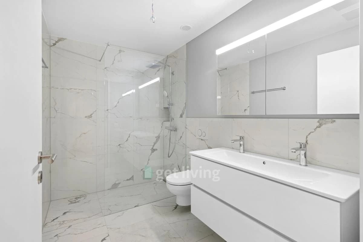 NEUBAU IN ZENTRALER LAGE BEZUGSBEREIT