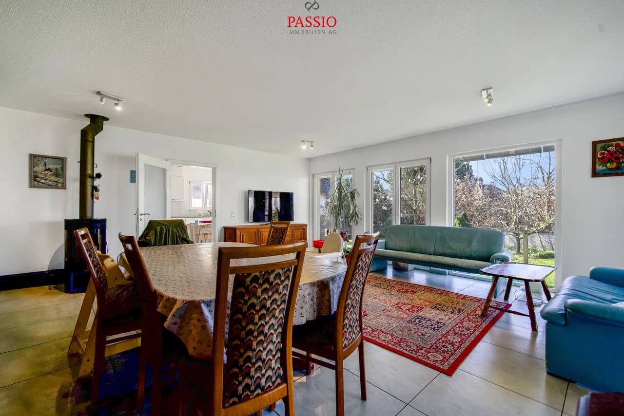 Grosszügiges 7.5-Zimmer-Einfamilienhaus mit Garten und viel Platz