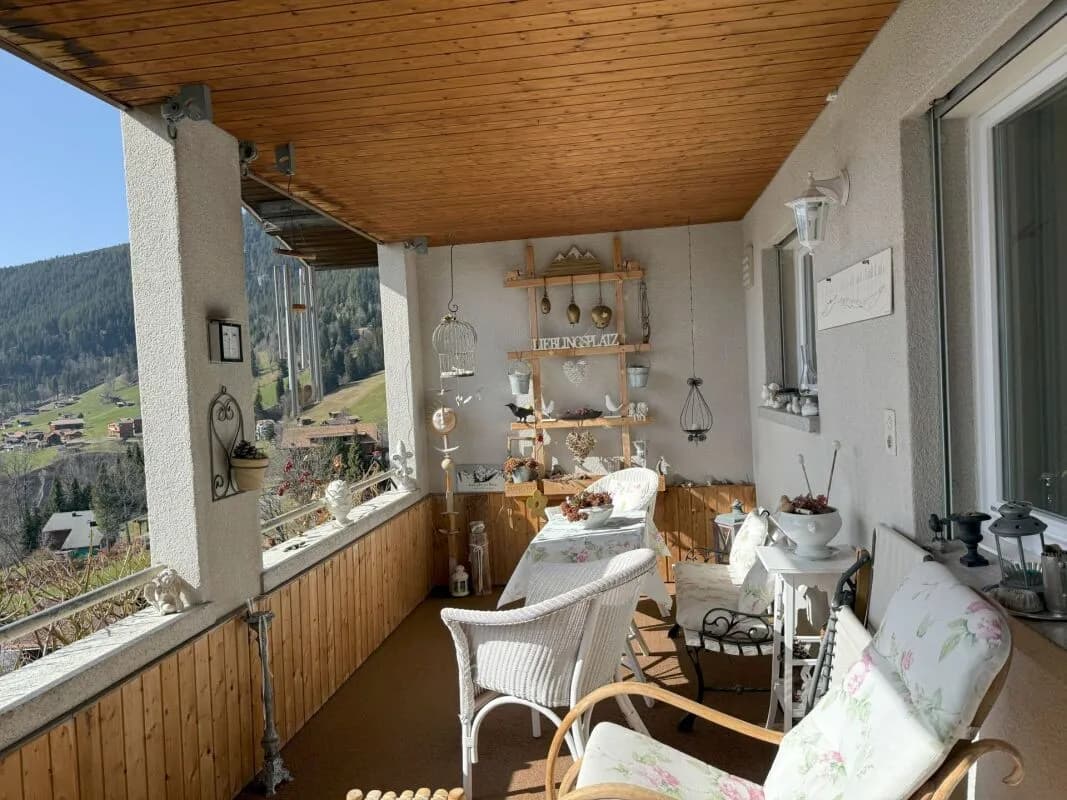 unverbaubarer Weitblick über den Thunersee und die umliegenden Bergketten