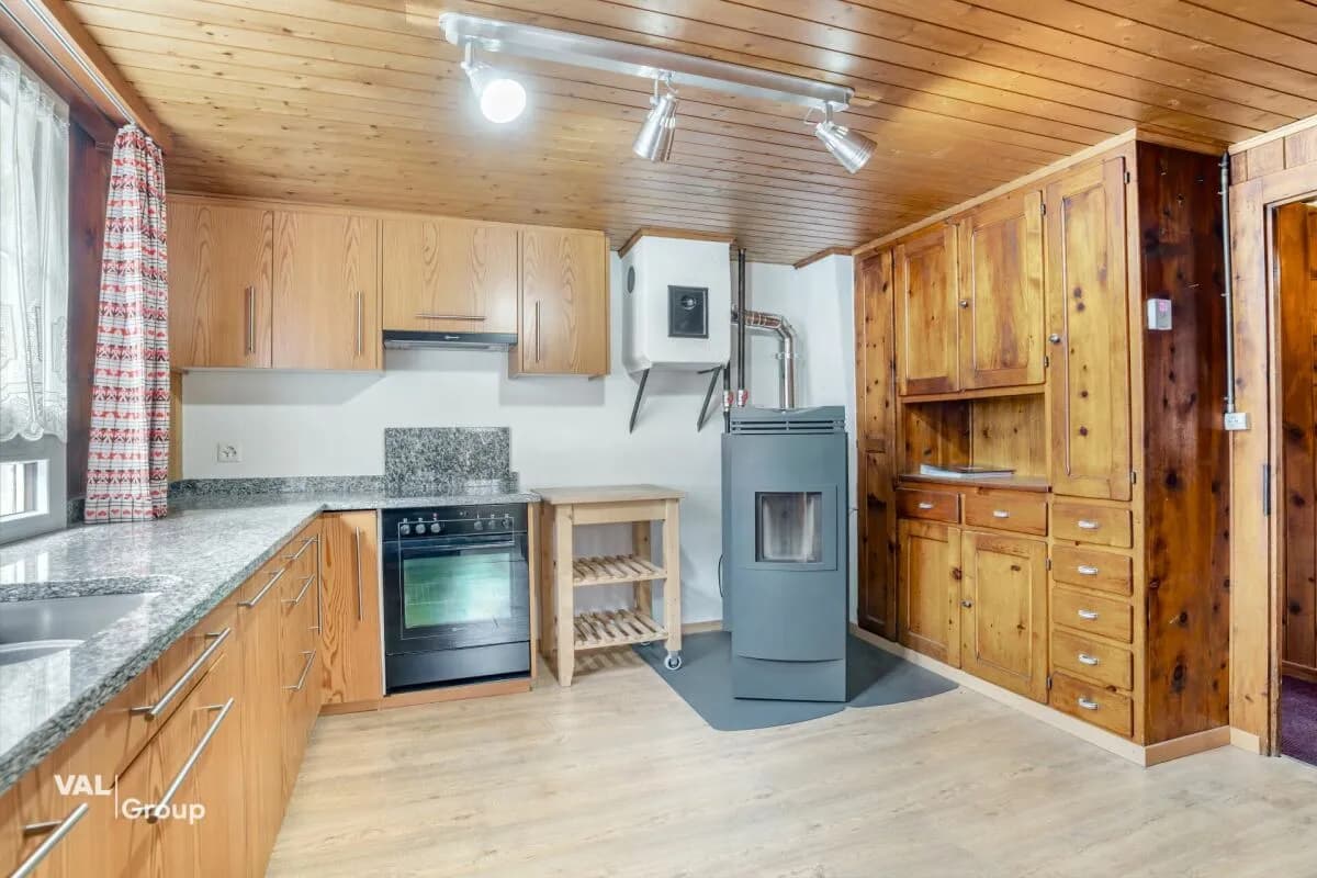 Renovierte Wohnung im Dorfkern mit attraktivem Zusatzraum im Dachgeschoss