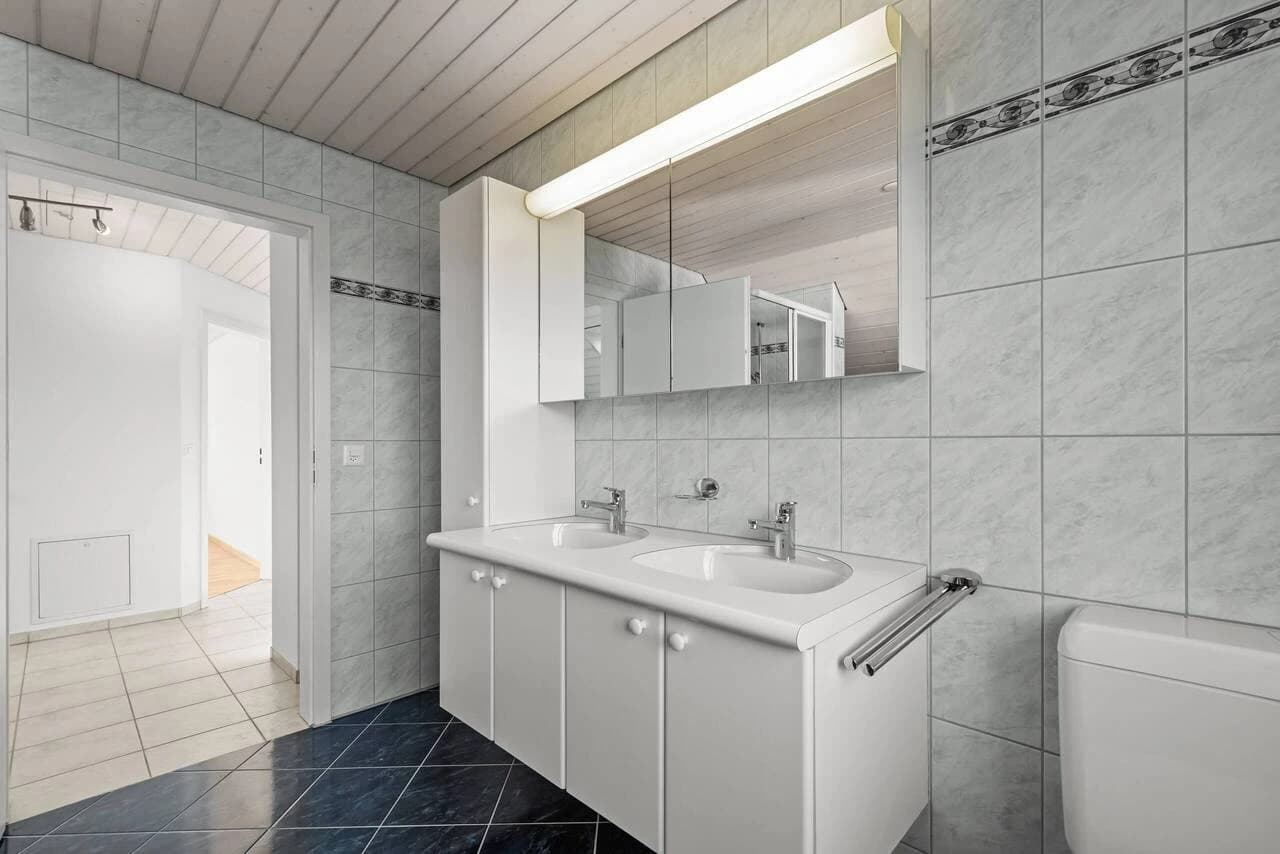 Sonniges Wohnen über der Nebelgrenze mit Pool und Weitsicht