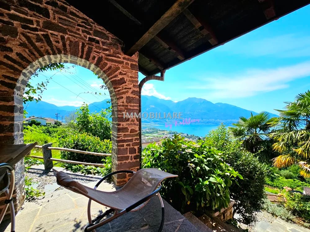 Ferienhaus mit Weitblick  in sonniger, ruhiger Lage und Baulandreserve