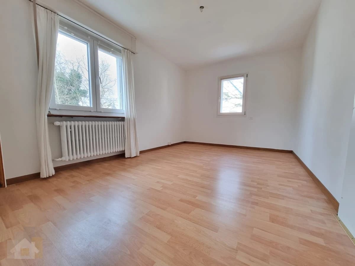 WG Zimmer in Villa mit viel Platz und Garten