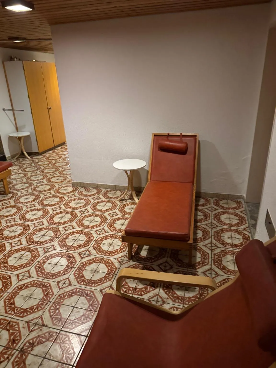 Sauna mit Solarium an der Austrasse in Basel zu vermieten