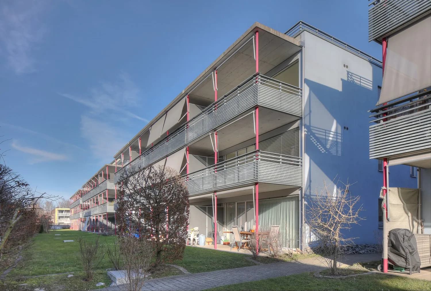 Hochwertige, elegante Wohnung mit 30m² Balkon!