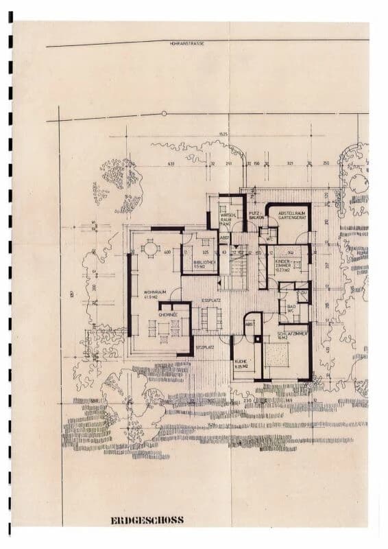 Villa mit Seesicht und mit separatem Bauland an sehr guter Lage.