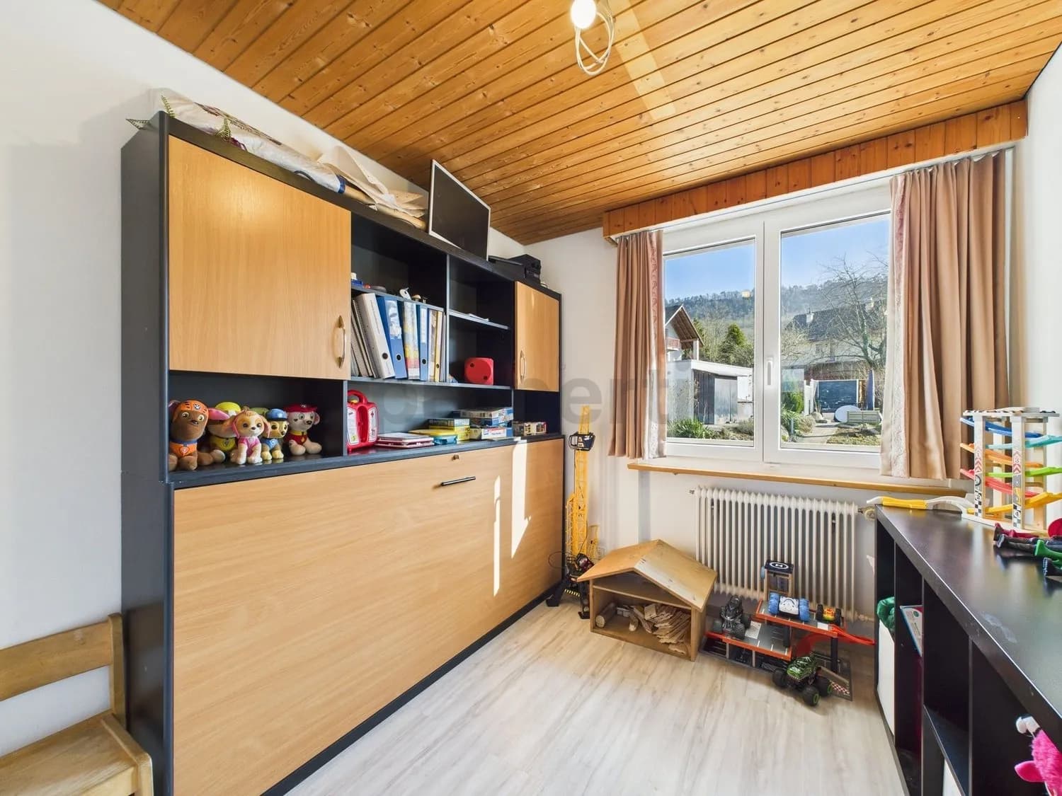 Modernes 4.5-Zimmer-Reihenhaus mit Garten in Büsserach