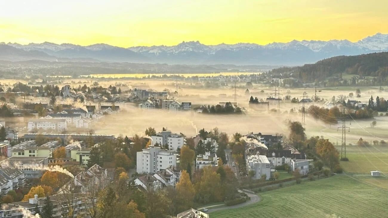 Exklusive 5.5-Zimmer-Wohnung im 33 Obergeschoss des West Towers Three Point