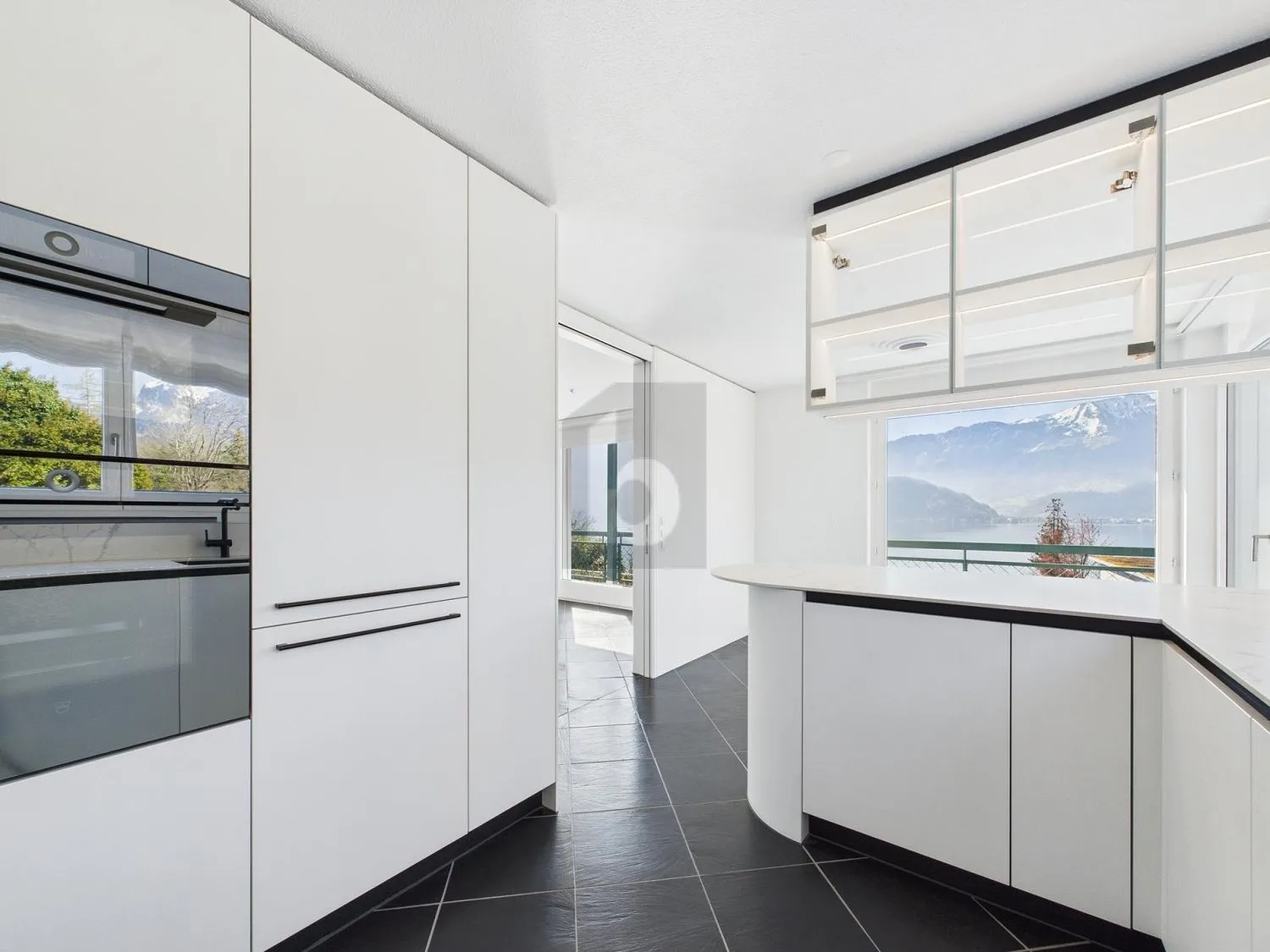 AN PRIVATER LAGE MIT EINMALIGEM PANORAMA