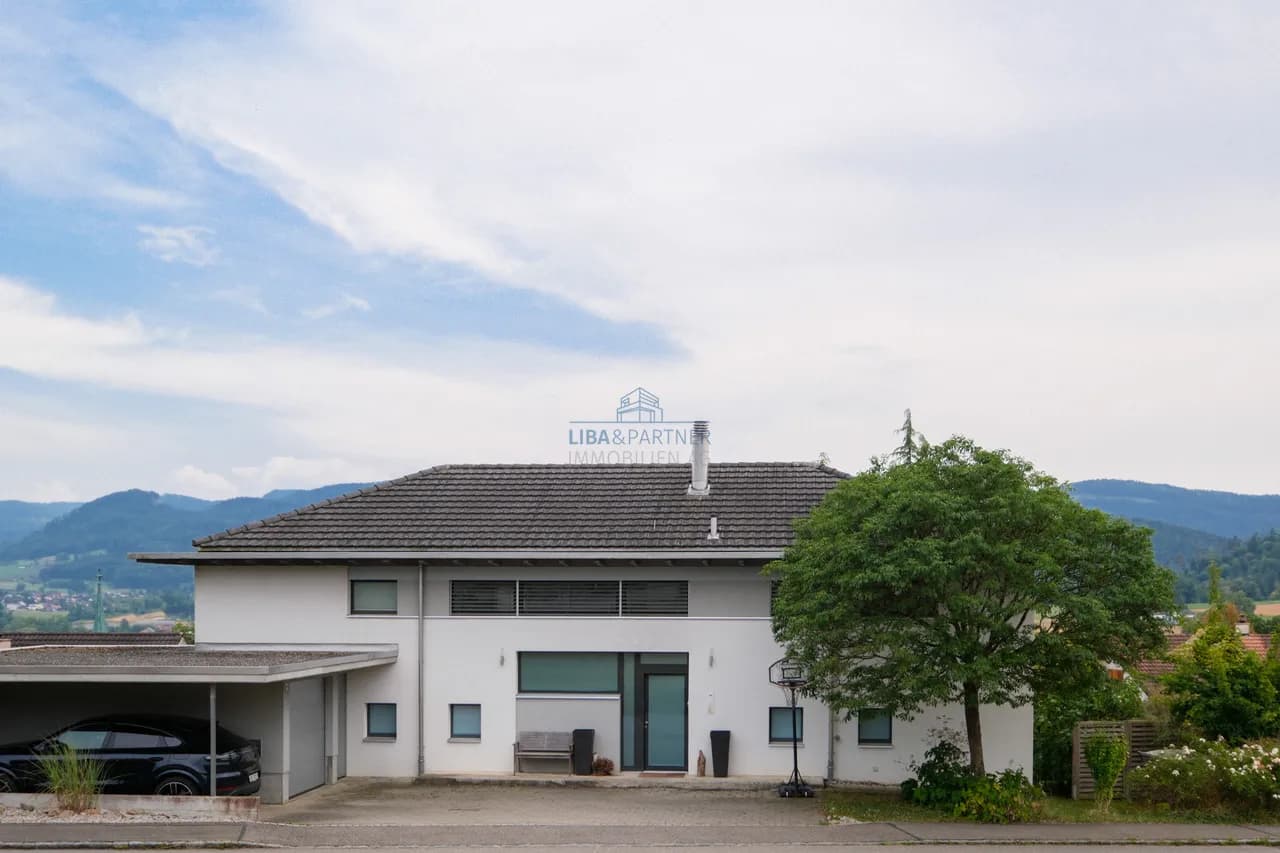 Grosszügiges Wohnanwesen mit Pool & exklusivem Ambiente in Bestlage