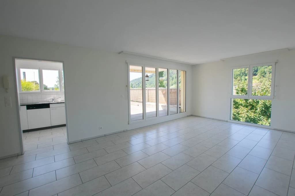 Attikawohnung mit grosser Terrasse an ruhiger Lage zu vermieten