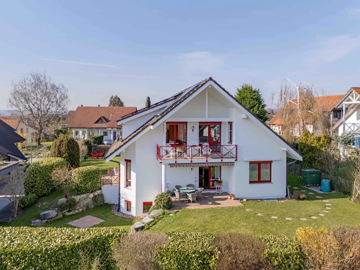 Grosszügige Wohnperle mit Einliegerstudio