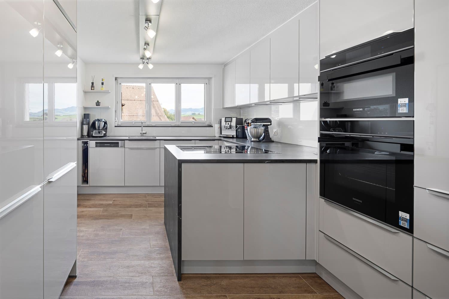 Gepflegte Familienoase mit viel Platz an zentraler Lage