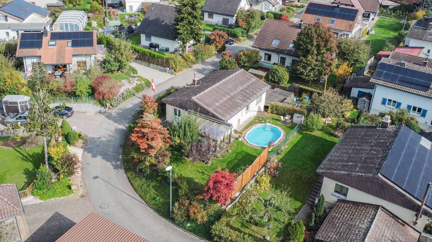 LÄNDLICHE FAMILIENOASE MIT POOL