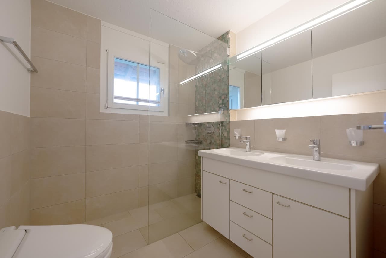 Traumhafte Lage in Altendorf, inkl. 2 Tiefgararagenplätze!