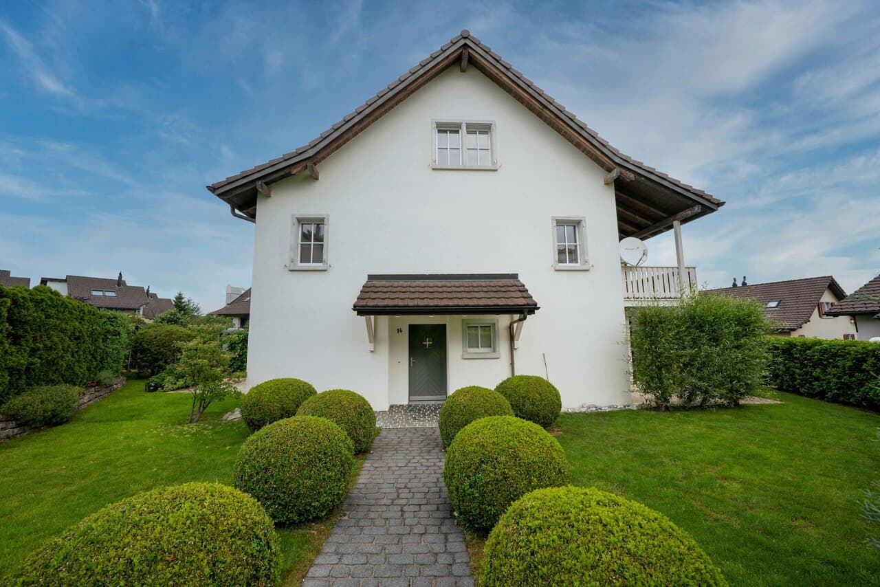 Traumhafte Lage in Altendorf, inkl. 2 Tiefgararagenplätze!