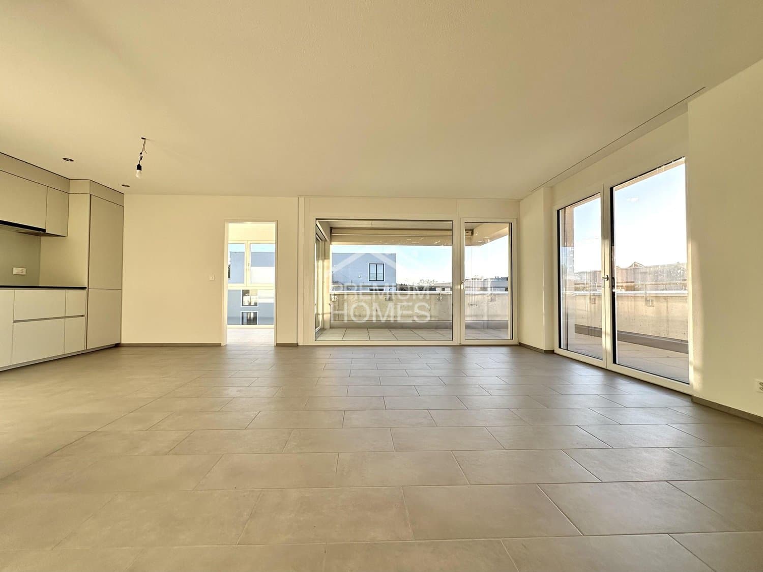 Moderne Attika-Wohnung per 01.04.2026 verfügbar!