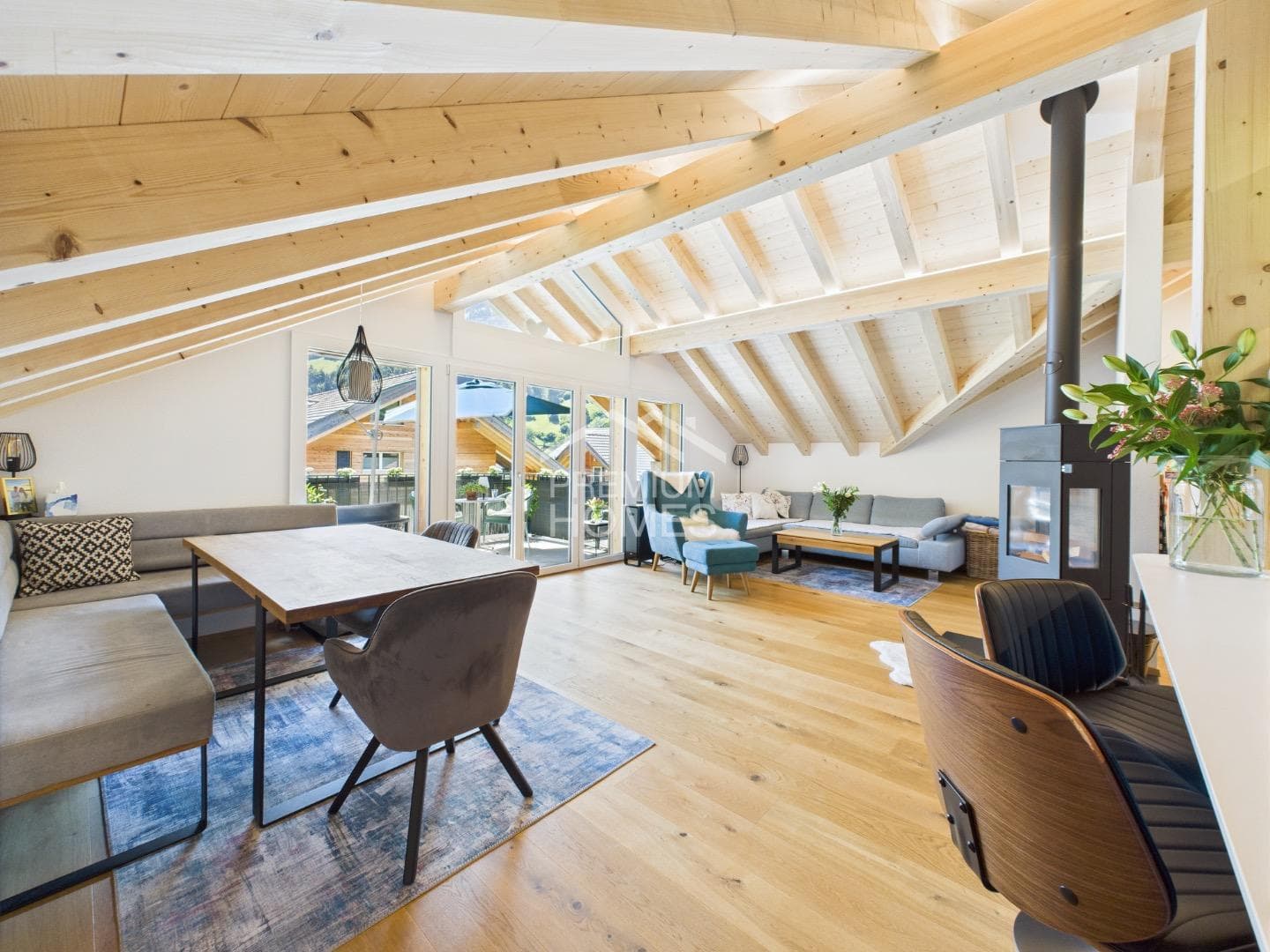 Ihre FERIENWOHNUNG am Niesen!