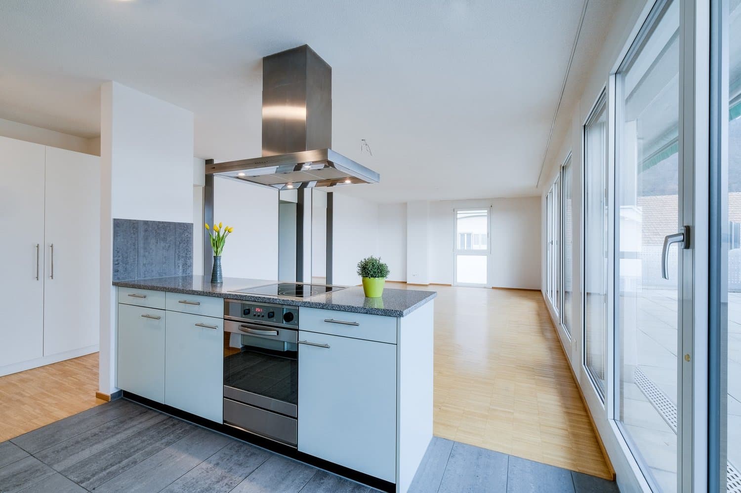 Für sonnige Momente - Grosse Dachterrasse im Herzen von Egerkingen