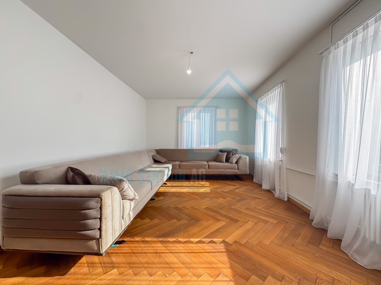 Lichtdurchflutete 2.5-Zimmer-Wohnung an zentraler Lage in Murgenthal