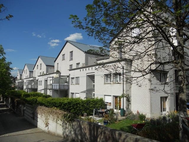 Wohnen auf zwei Etagen im Grünen!