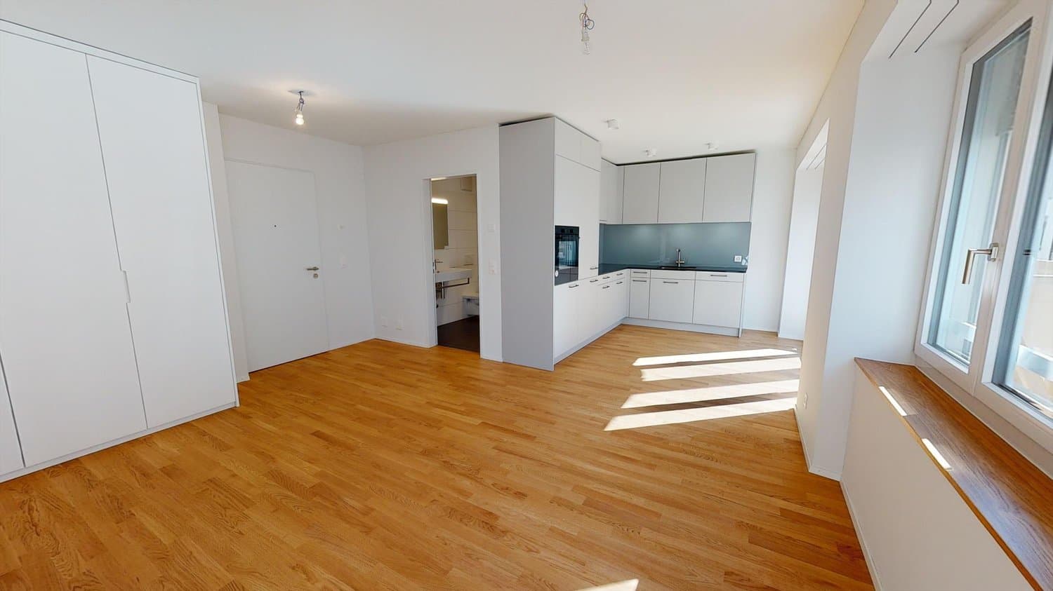 Über den Dächern in frisch sanierter Dachwohnung!