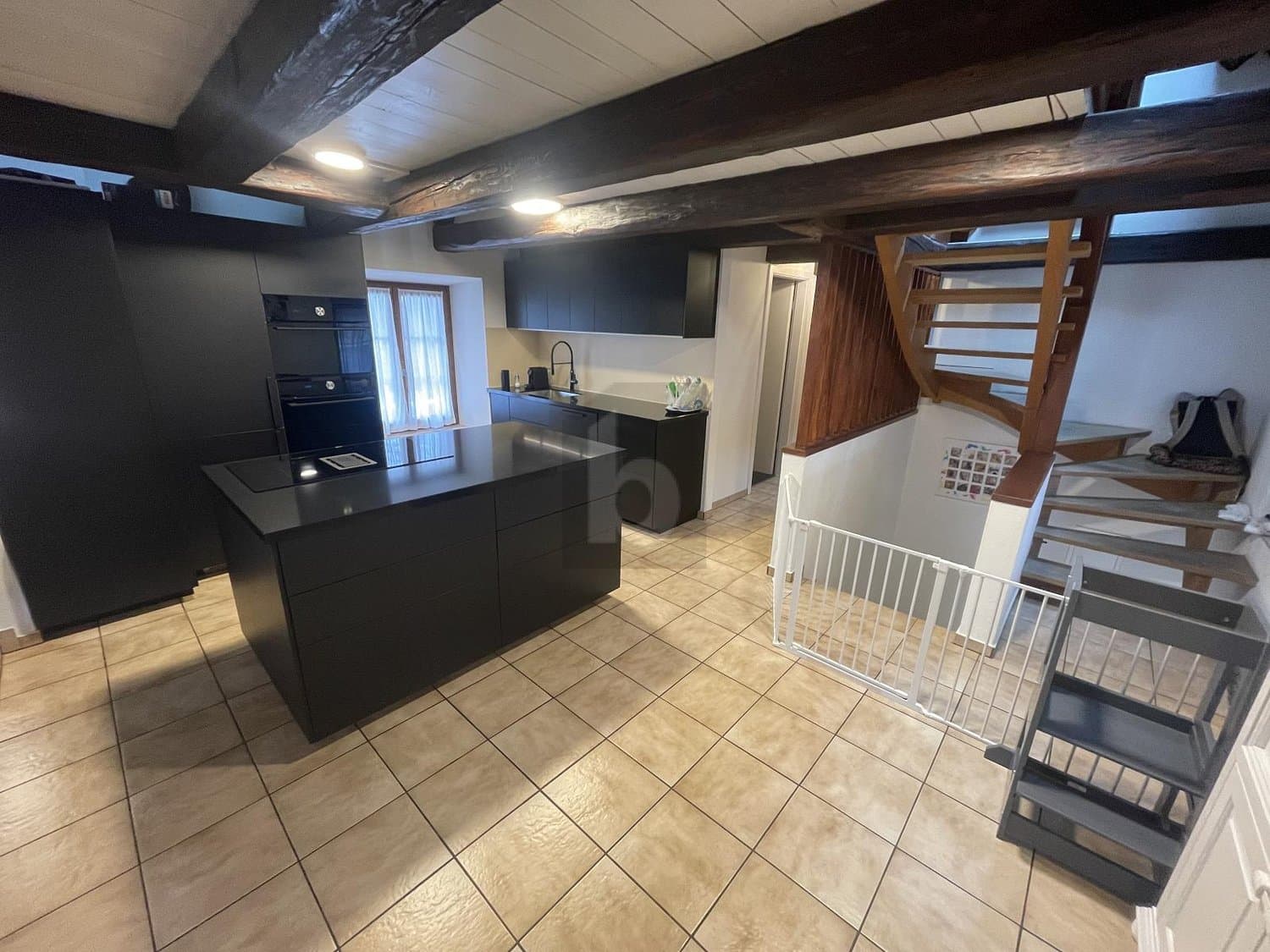 ALTBAU-CHARME TRIFFT MODERNEN KOMFORT