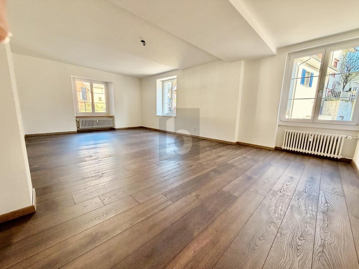 FRISCH RENOVIERT, ZENTRAL & GERÄUMIG