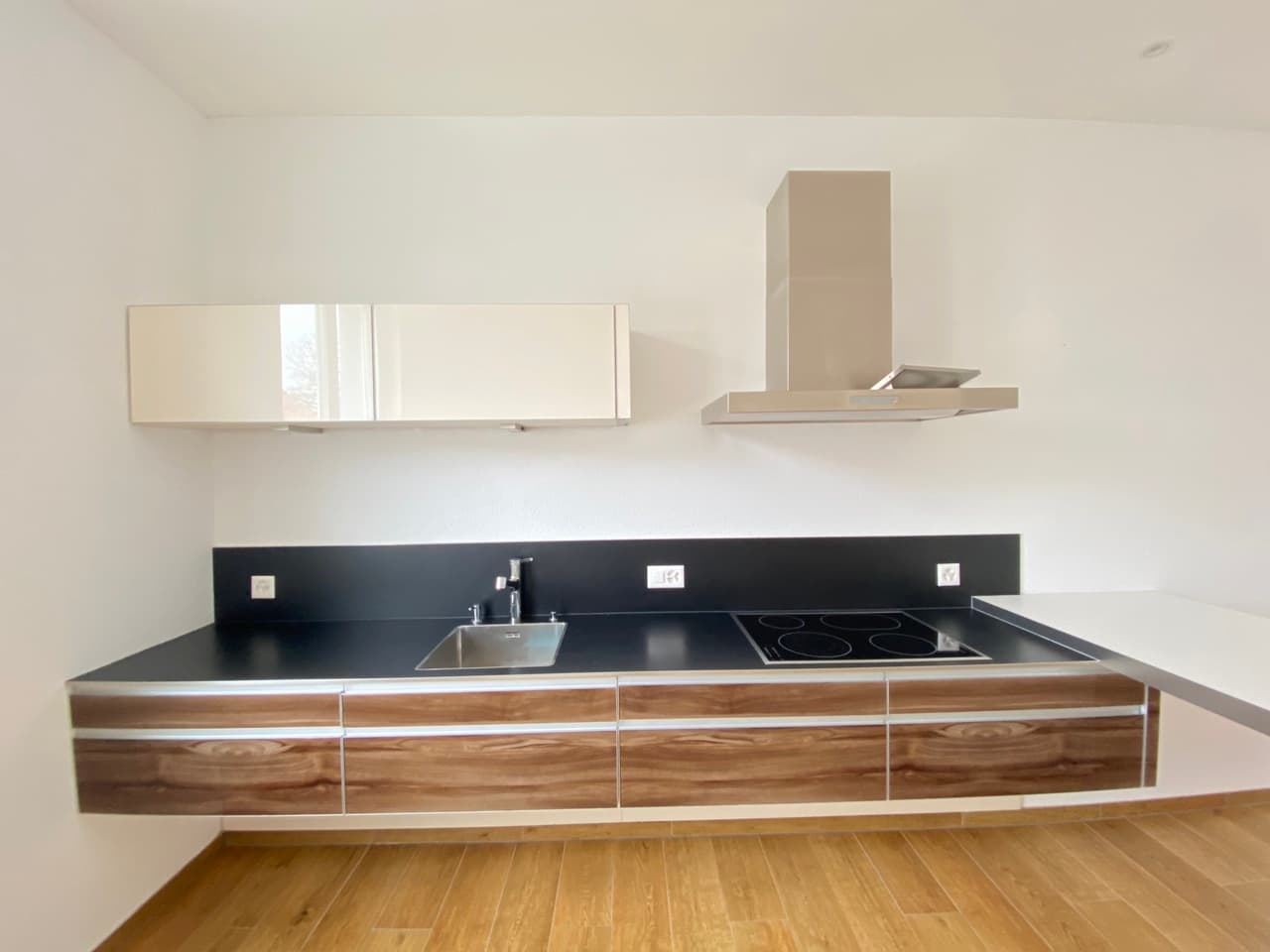 Tolle EG-Wohnung mit 25m2 grosser Terrasse